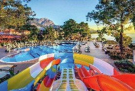 Hotel Crystal Aura Beach Resort & Spa