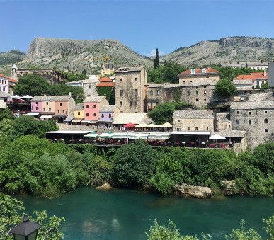 Bosna a Hercegovina s koupáním u moře i vodopádů