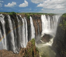 Viktoriiny vodopády a diamanty jižní Afriky
