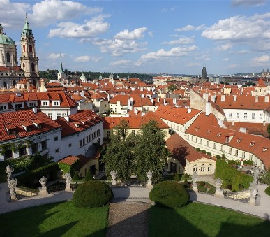 Působivá Praha s plavbou po Vltavě a návštěvou Kutné Hory