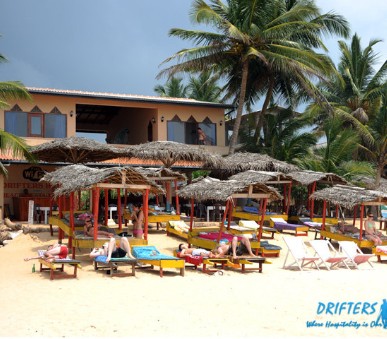 Drifters Hotel & Beach Restaurant