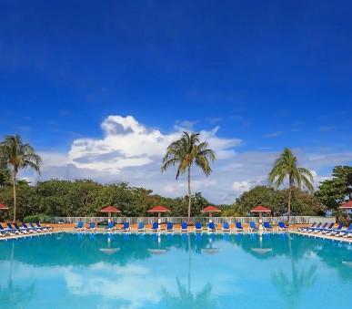 Hotel Sirenis Tropical Vardero
