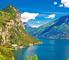 Přírodní krásy v okolí jezera Lago di Garda s koupáním