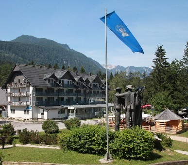Hotel Jezero (hlavní fotografie)