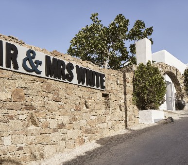 Mr & Mrs White Mykonos Hotel