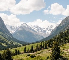Kyrgyzstán - rajská příroda jezer a hor