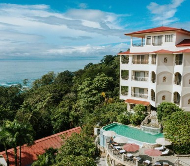 Hotel Parador Resort & Spa